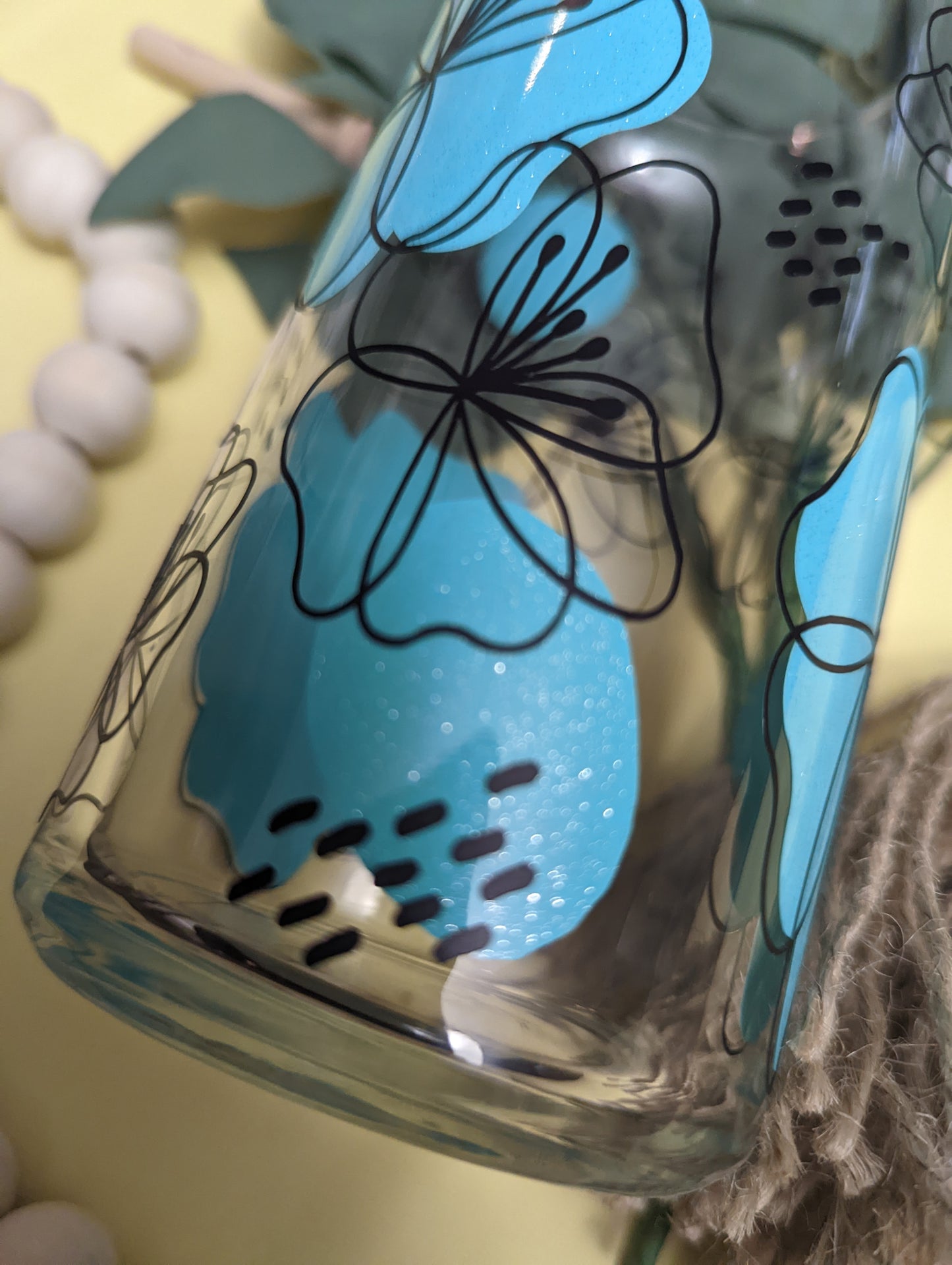 Abstract Floral 20oz Glass Can